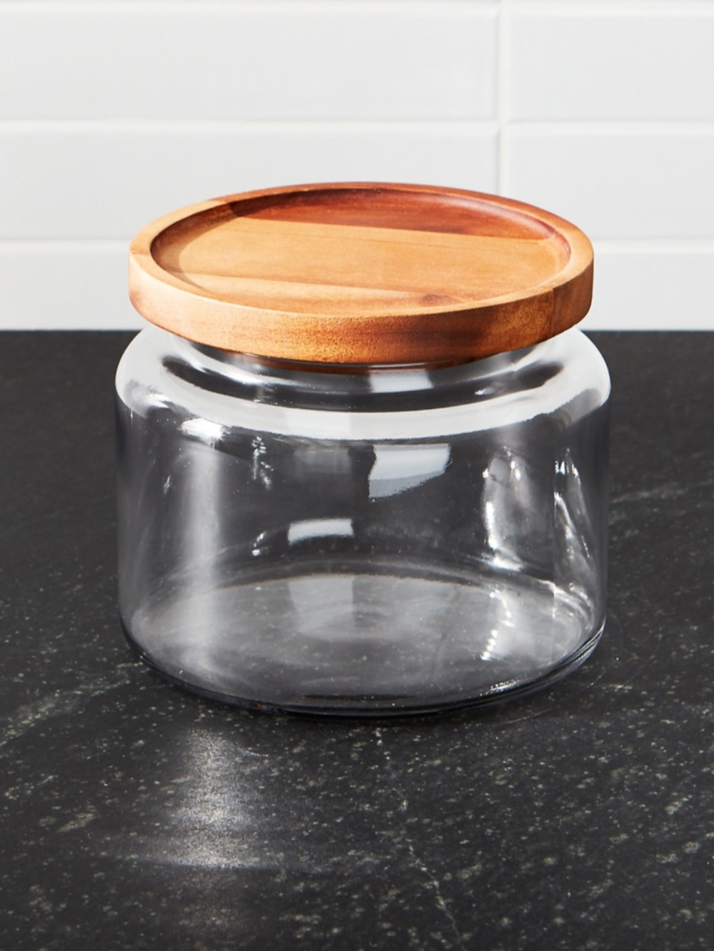 NEW Crate & Barrel 64 oz Medium Glass Montana Jar w/Acadia Wood Lid